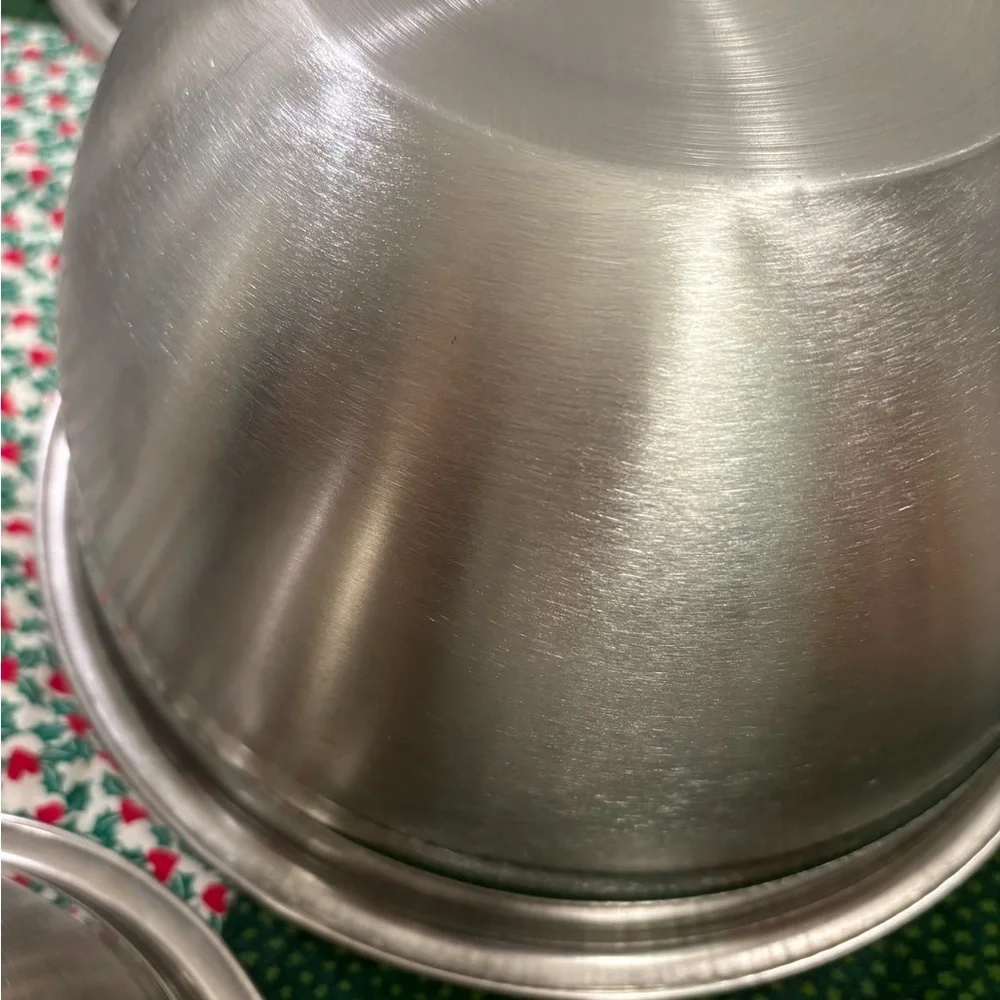 Set Of 3 Mixing Bowls Gently Loved Loved Condition Final Sale